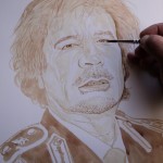 Muammar Kadafi retrato com sangue de porco