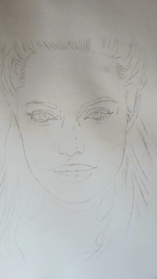Depois em posse do desenho base preparado por si, vamos começar a aplicação das sombras como podem ver na foto a baixo. 