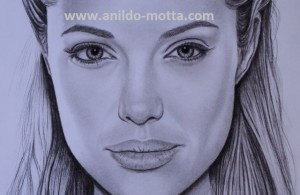 Desenho a carvão Angelina Jolie passo a passo